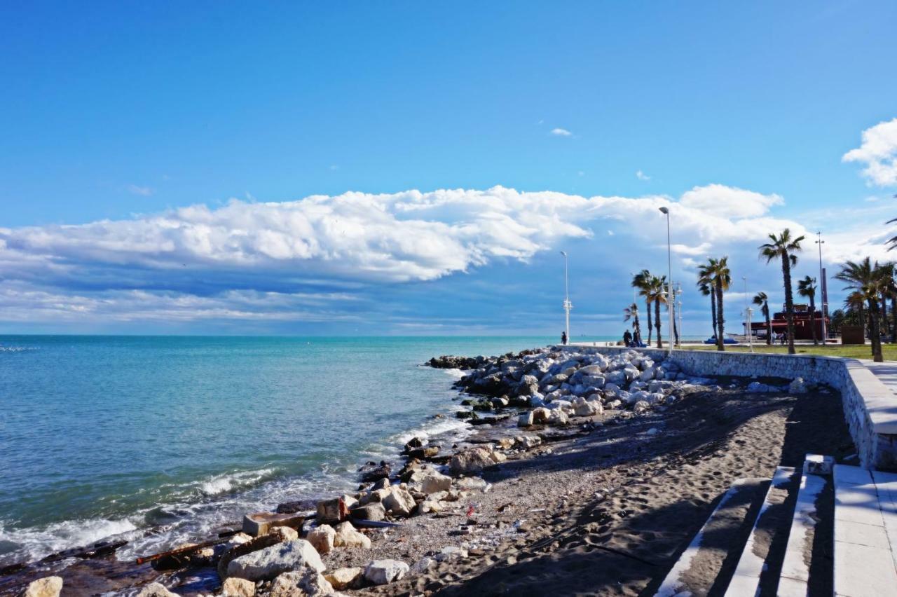 Modern & Stylish Loft With Breathtaking Views Free Wifi - Close To The Sea Málaga Buitenkant foto